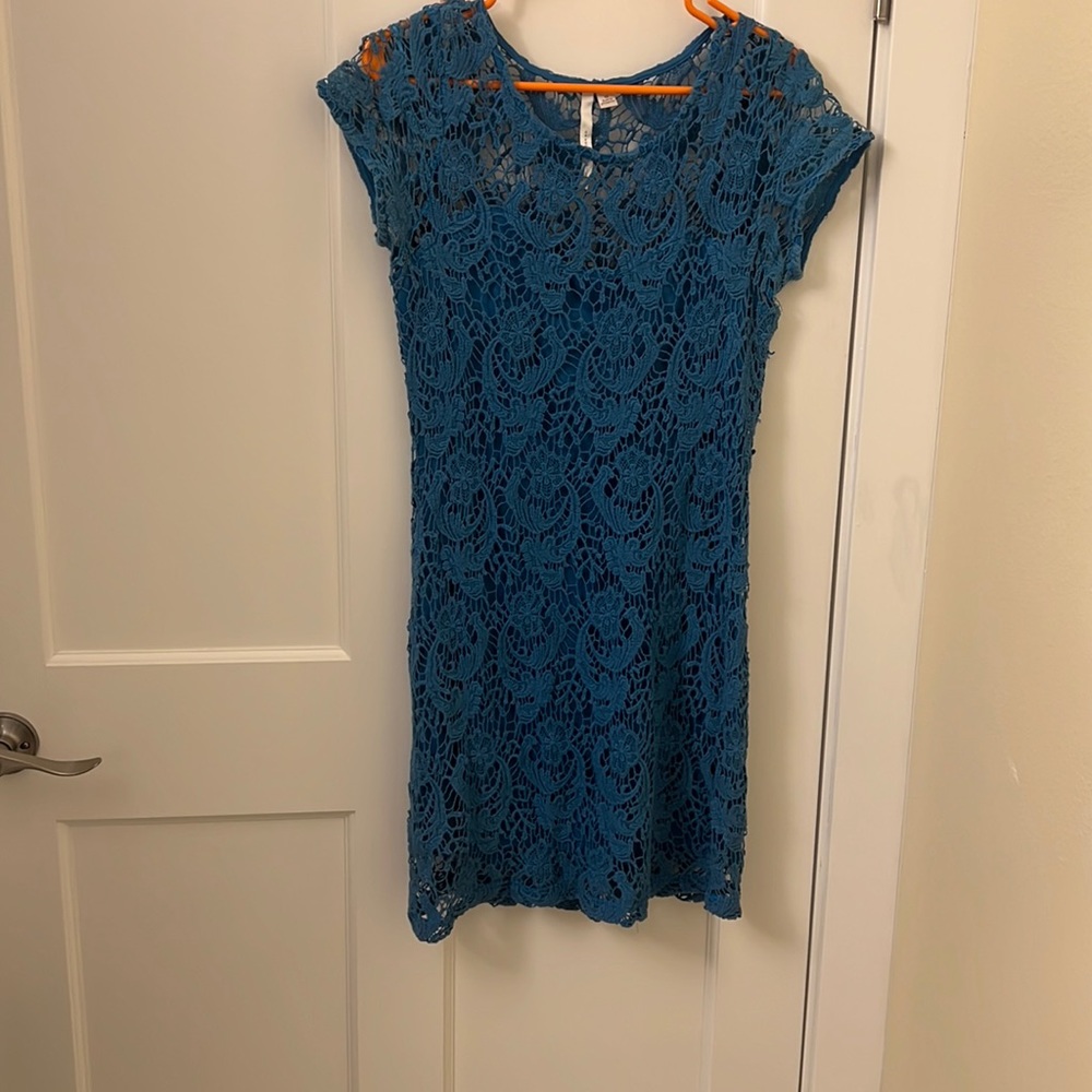 Lauren Conrad Blue lace overlay knee length dress